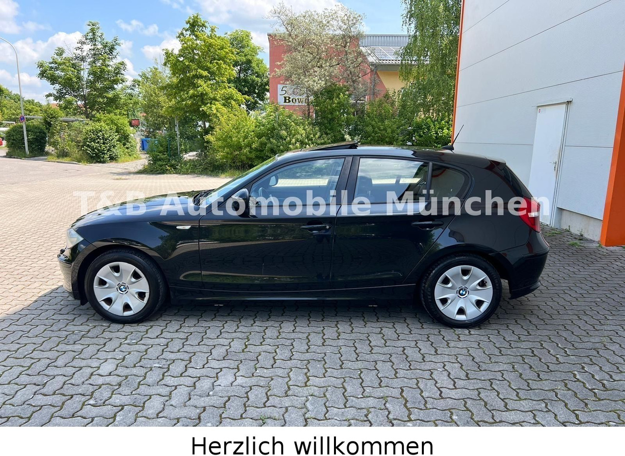 BMW 118d*Advantage-Paket*Klima*Navi*Xenon*PDC*1.Hand - Szedán: 2 kép. BMW 118d*Advantage-Paket*Klima*Navi*Xenon*PDC*1.Hand - Szedán: 2 kép.