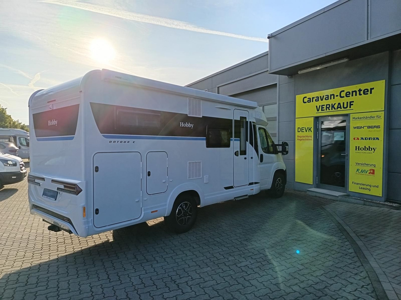 Hobby Ontour C680 GE*AUTOMATIK*LITHIUM*MARKISE*SOFORT* - Félintegrált lakóautó: 4 kép. Hobby Ontour C680 GE*AUTOMATIK*LITHIUM*MARKISE*SOFORT* - Félintegrált lakóautó: 4 kép.
