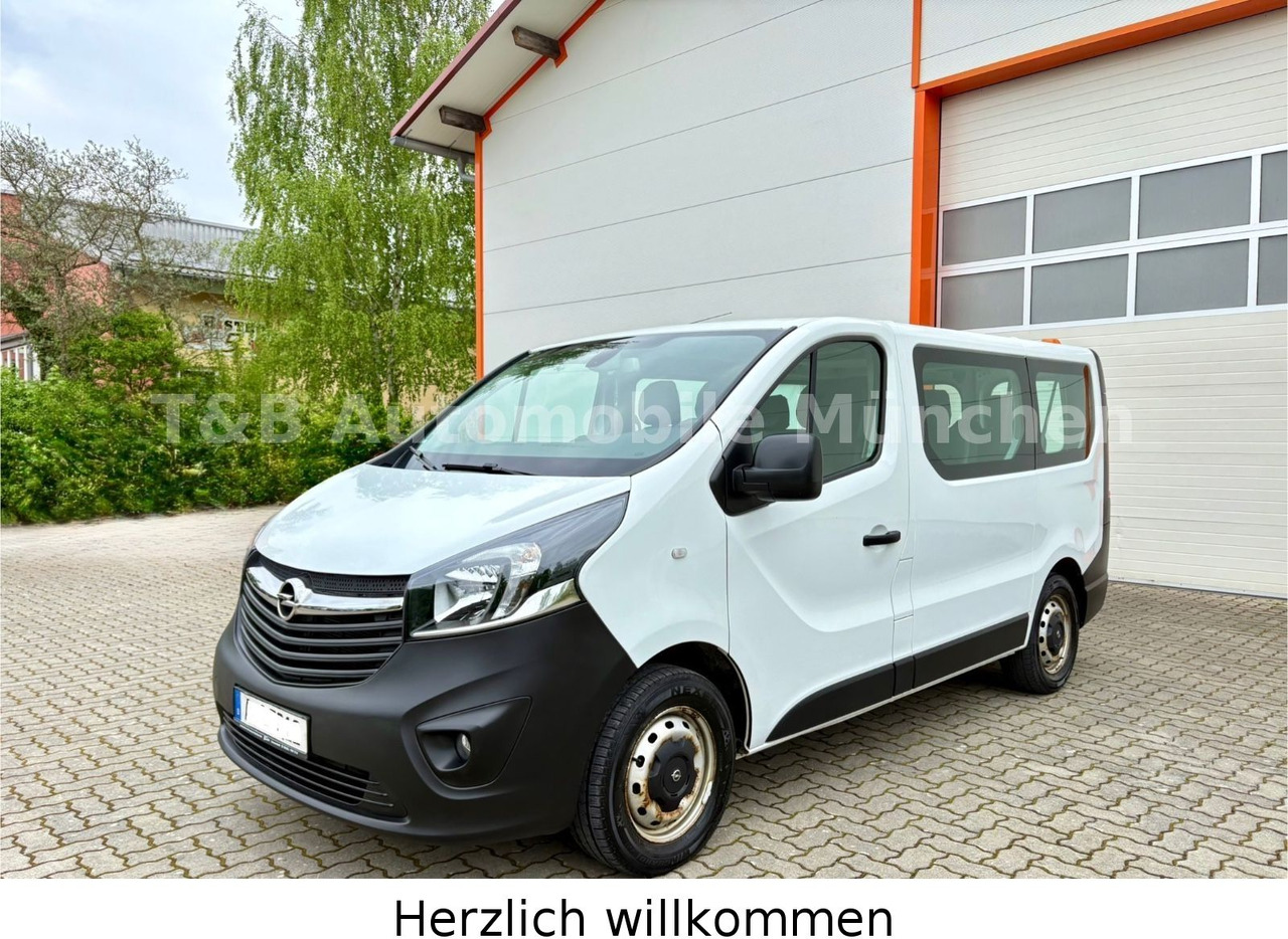 Opel Vivaro B/Combi*9-Si*Klima*Navi*AHK*PDC*Tempomat* - Kisbusz: 2 kép. Opel Vivaro B/Combi*9-Si*Klima*Navi*AHK*PDC*Tempomat* - Kisbusz: 2 kép.