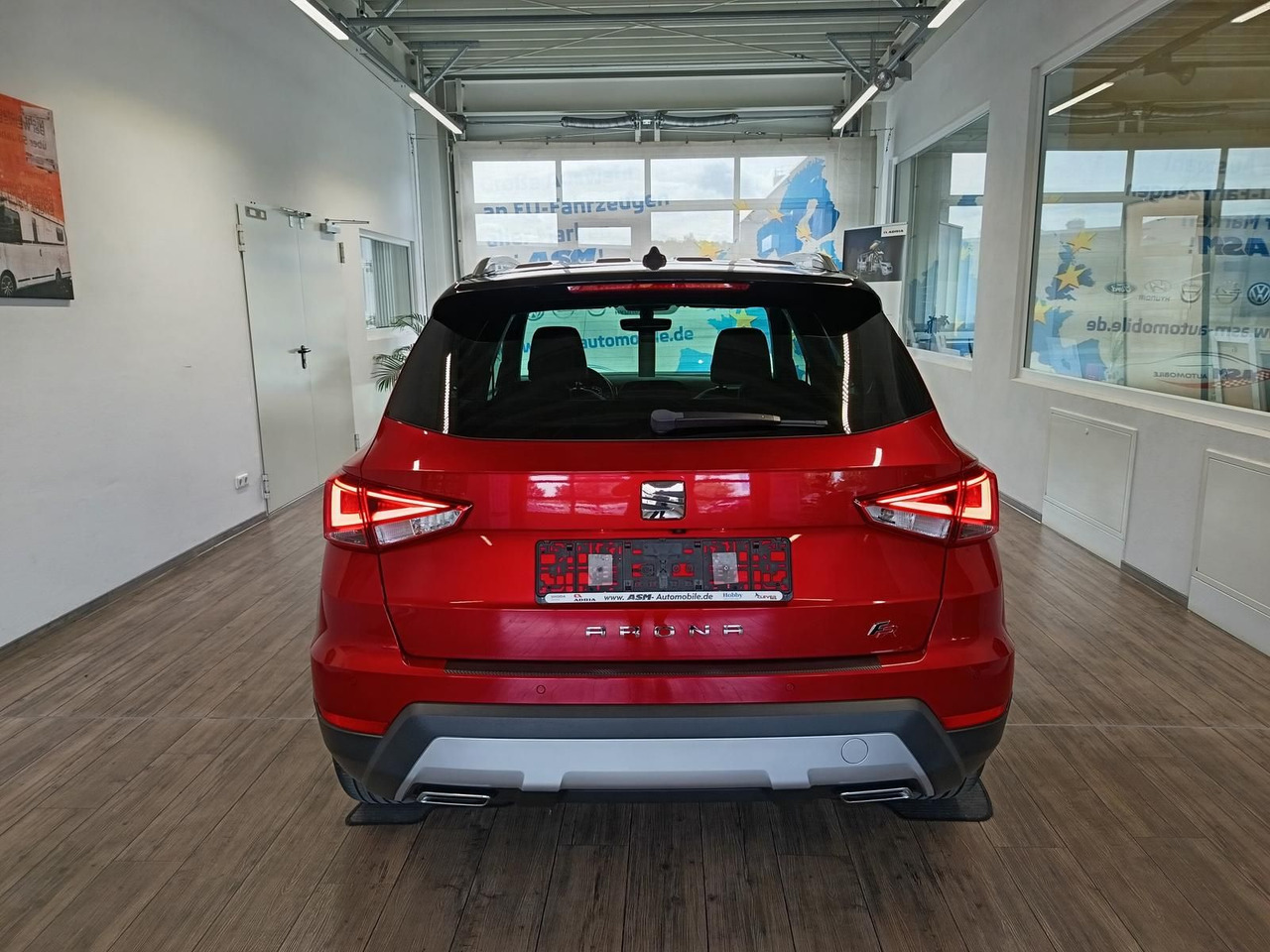 Seat Arona 1,5TSI FR*AHK*NAVI*ACC*LED*BEATS*R-KAM*DAB - Terepjáró/ SUV: 5 kép. Seat Arona 1,5TSI FR*AHK*NAVI*ACC*LED*BEATS*R-KAM*DAB - Terepjáró/ SUV: 5 kép.