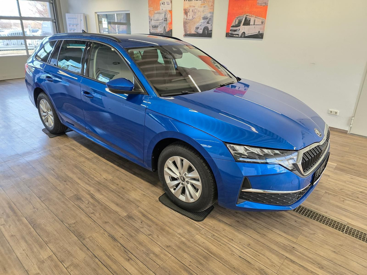 Skoda Octavia Combi Selection DSG*LED*ACC*WINTERPAKET* - Autó: 3 kép. Skoda Octavia Combi Selection DSG*LED*ACC*WINTERPAKET* - Autó: 3 kép.