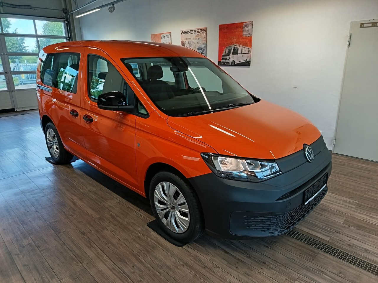 Volkswagen Caddy 2.0 TDI 75 kW*PDC*TEMP*DAB*KLIMA*5-SITZER* - Kombi: 3 kép. Volkswagen Caddy 2.0 TDI 75 kW*PDC*TEMP*DAB*KLIMA*5-SITZER* - Kombi: 3 kép.