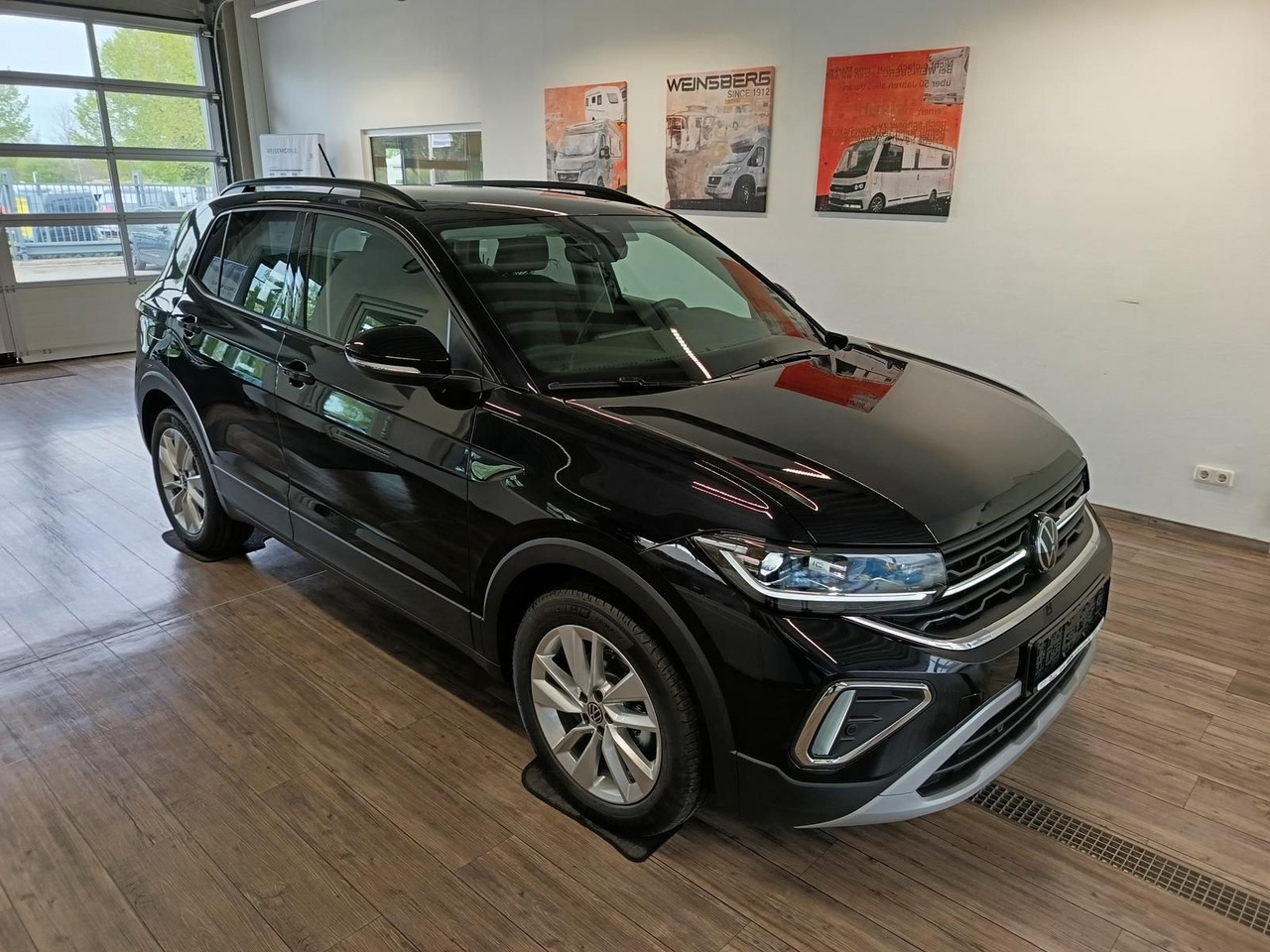Volkswagen T-Cross Life 1.5 TSI DSG*AHK*MATRIX LED*ACC*SHZ* - Terepjáró/ SUV: 3 kép. Volkswagen T-Cross Life 1.5 TSI DSG*AHK*MATRIX LED*ACC*SHZ* - Terepjáró/ SUV: 3 kép.