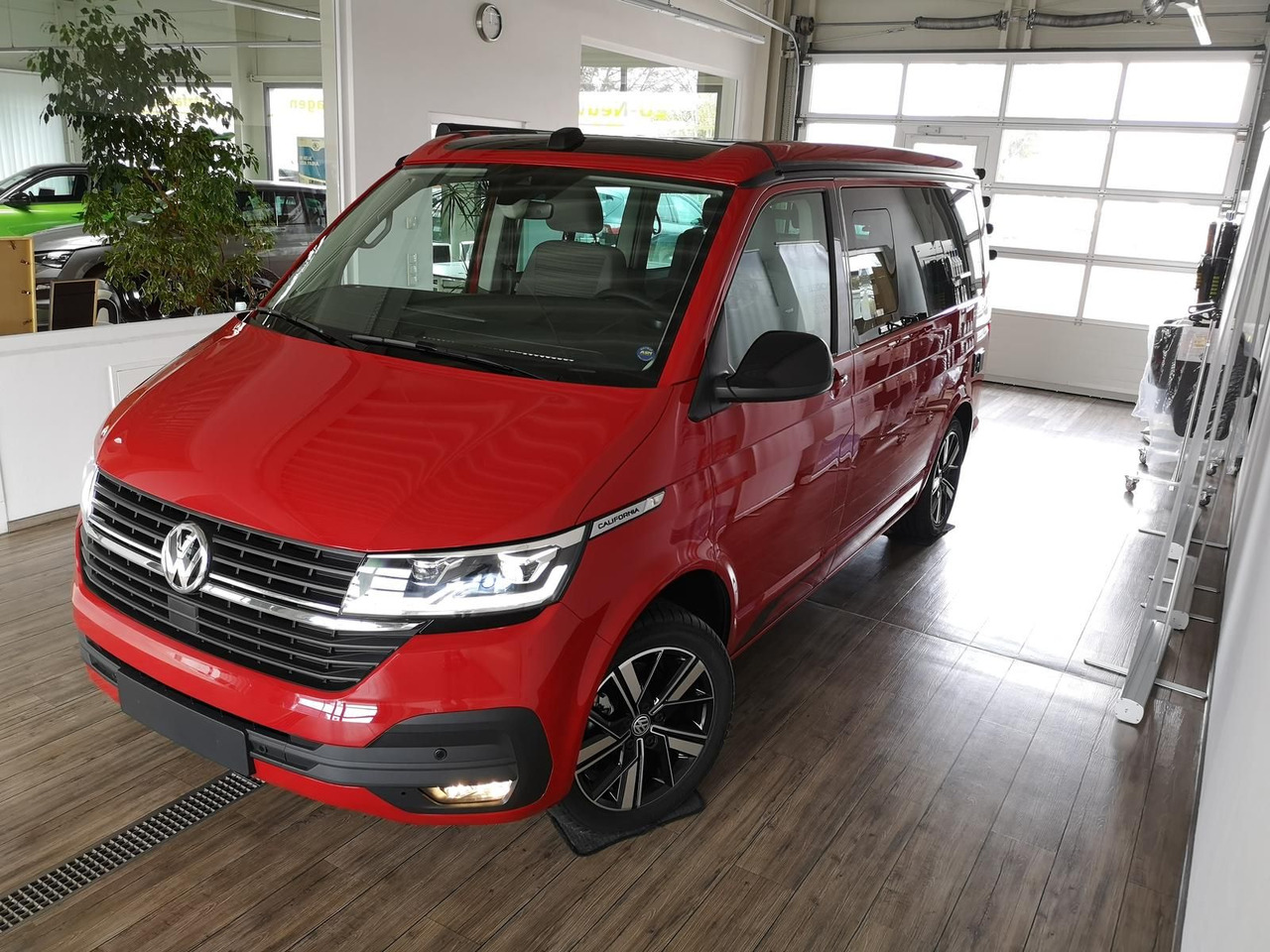 Volkswagen T6.1 California Coast DSG*SONDERZINSAKTION 3,99% - Kisbusz: 4 kép. Volkswagen T6.1 California Coast DSG*SONDERZINSAKTION 3,99% - Kisbusz: 4 kép.