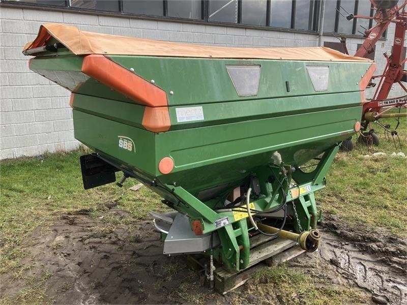 Amazone ZA-M 3000 - Szervestrágyaszóró: 2 kép. Amazone ZA-M 3000 - Szervestrágyaszóró: 2 kép.