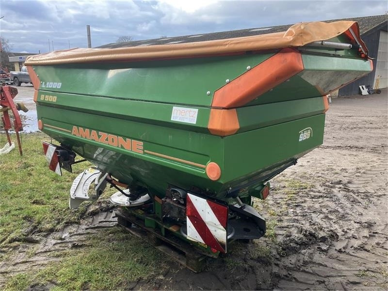 Amazone ZA-M 3000 - Szervestrágyaszóró: 3 kép. Amazone ZA-M 3000 - Szervestrágyaszóró: 3 kép.