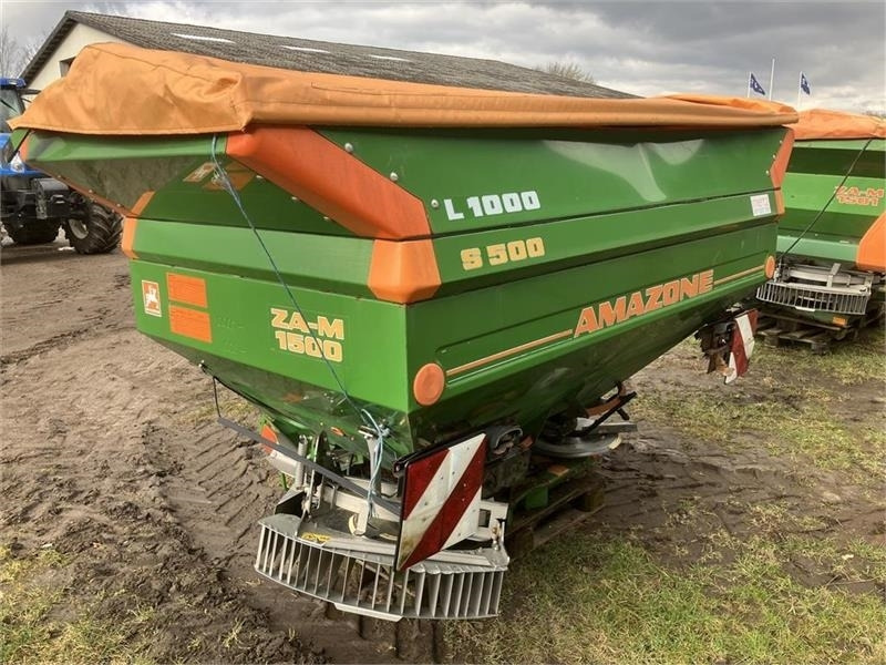 Amazone ZA-M 3000 - Szervestrágyaszóró: 5 kép. Amazone ZA-M 3000 - Szervestrágyaszóró: 5 kép.