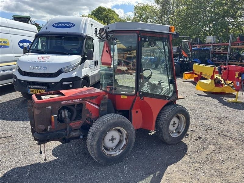 Carraro 3800 HST Superpark - Kommunális traktor: 3 kép. Carraro 3800 HST Superpark - Kommunális traktor: 3 kép.