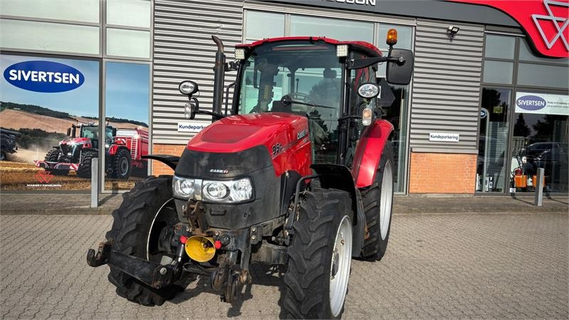 Case IH Farmall 95C Farmall 95C - Traktor: 3 kép. Case IH Farmall 95C Farmall 95C - Traktor: 3 kép.