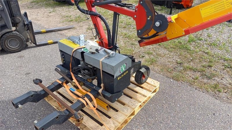 Elkær HK1300 Termit - Szárzúzó/ Mulcsozó: 3 kép. Elkær HK1300 Termit - Szárzúzó/ Mulcsozó: 3 kép.