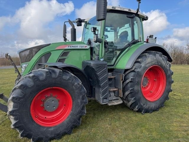 Fendt 720 Vario S4 Profi - Traktor: 1 kép. Fendt 720 Vario S4 Profi - Traktor: 1 kép.