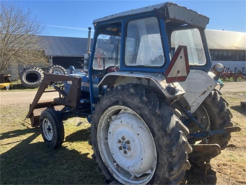 Ford 4000 Med frontlæsser - Traktor: 4 kép. Ford 4000 Med frontlæsser - Traktor: 4 kép.