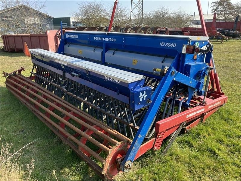 He-Va Doublet COMBI-SEEDER VB 4M - Kombinált vetőgép: 3 kép. He-Va Doublet COMBI-SEEDER VB 4M - Kombinált vetőgép: 3 kép.