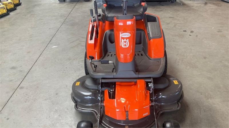 Husqvarna R200IX AWD Elektrisk - Kerti fűkasza: 3 kép. Husqvarna R200IX AWD Elektrisk - Kerti fűkasza: 3 kép.