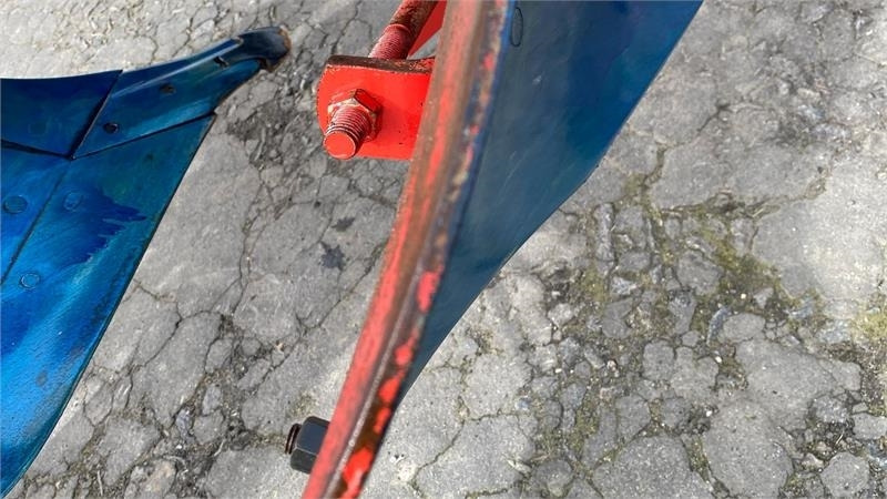 Kverneland 2500S-VARIOMAT - Eke: 5 kép. Kverneland 2500S-VARIOMAT - Eke: 5 kép.