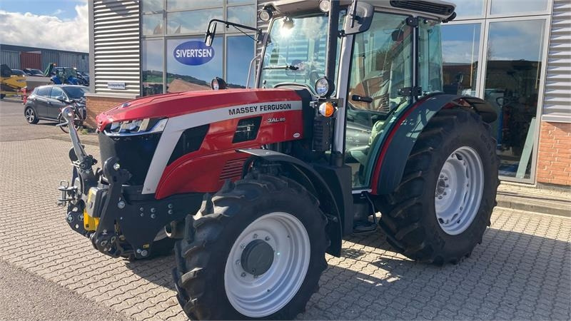 Massey Ferguson 3AL.95 Frontlift og PTO - Traktor: 1 kép. Massey Ferguson 3AL.95 Frontlift og PTO - Traktor: 1 kép.