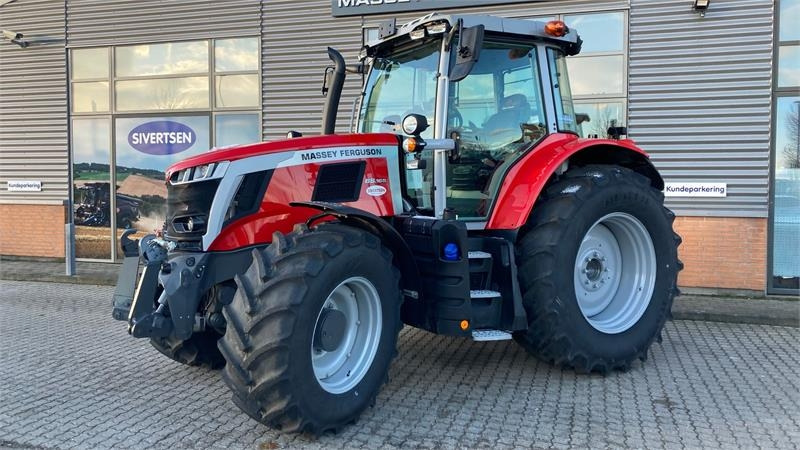 Massey Ferguson 6S.165 Dyna 6 Exclusive - Traktor: 1 kép. Massey Ferguson 6S.165 Dyna 6 Exclusive - Traktor: 1 kép.