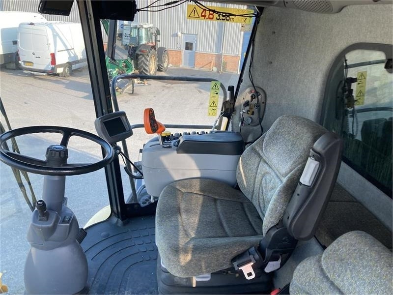 Kombájn New Holland CR 980: 10 kép. Kombájn New Holland CR 980: 10 kép.