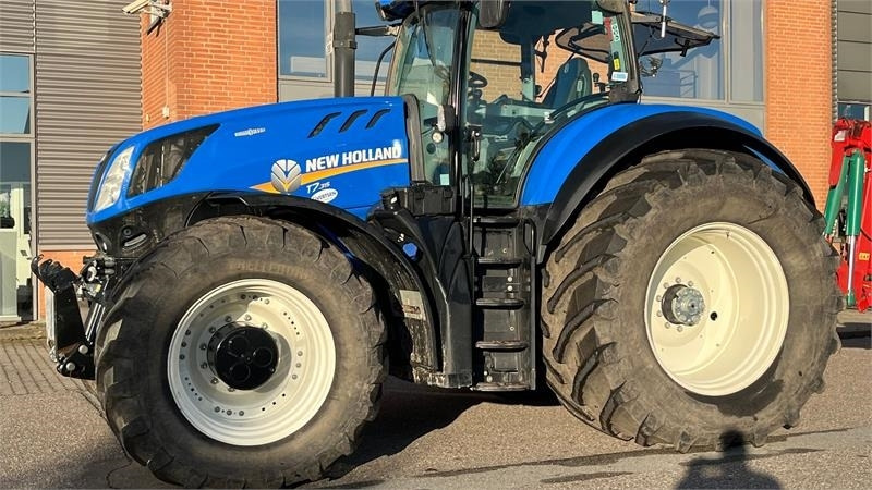 New Holland T7.315 HD AutoComand  - Traktor: 1 kép. New Holland T7.315 HD AutoComand  - Traktor: 1 kép.
