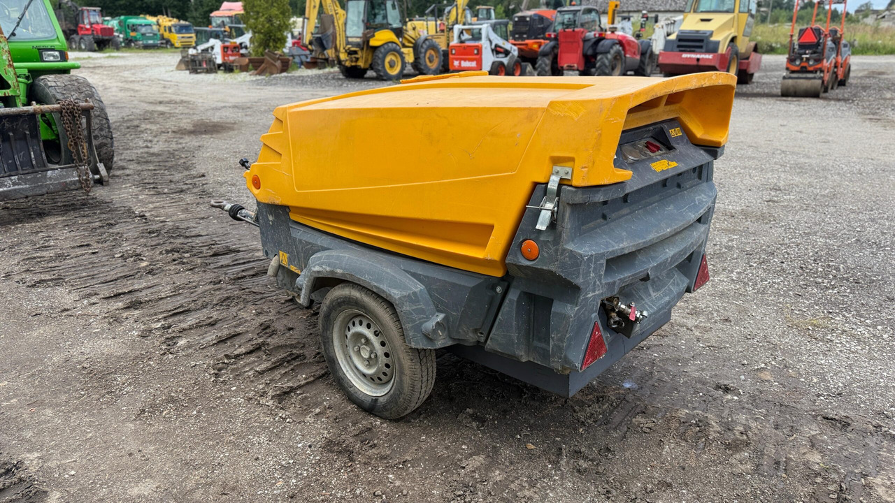 ATLAS COPCO XAS67KD - Légkompresszor: 2 kép. ATLAS COPCO XAS67KD - Légkompresszor: 2 kép.