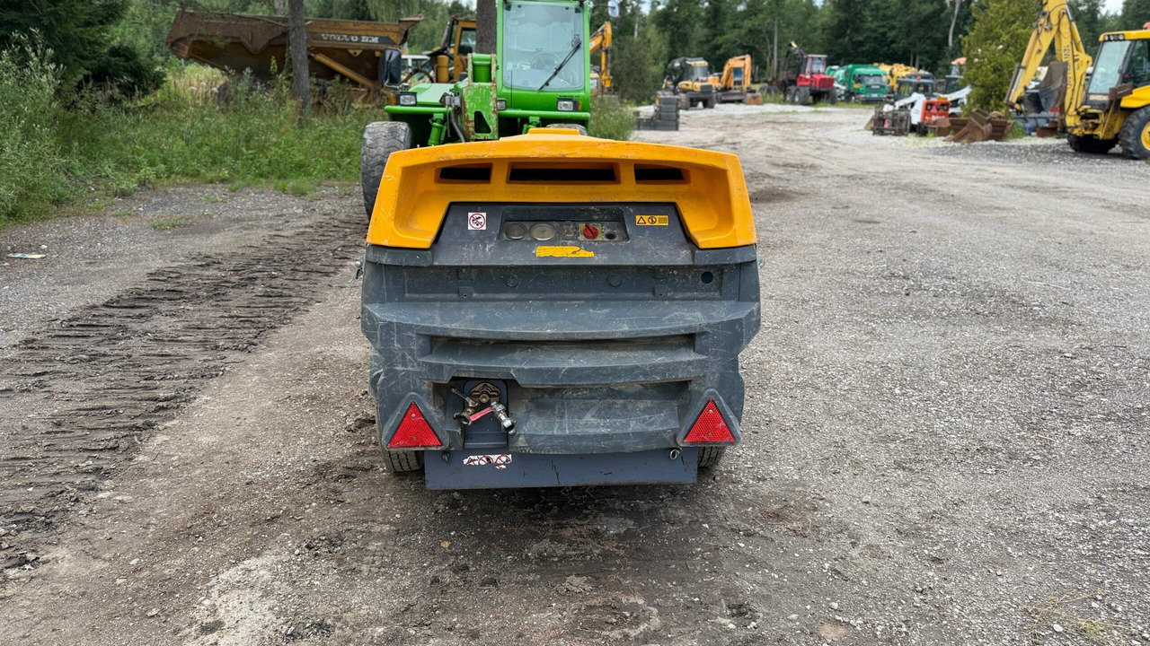 ATLAS COPCO XAS67KD - Légkompresszor: 5 kép. ATLAS COPCO XAS67KD - Légkompresszor: 5 kép.