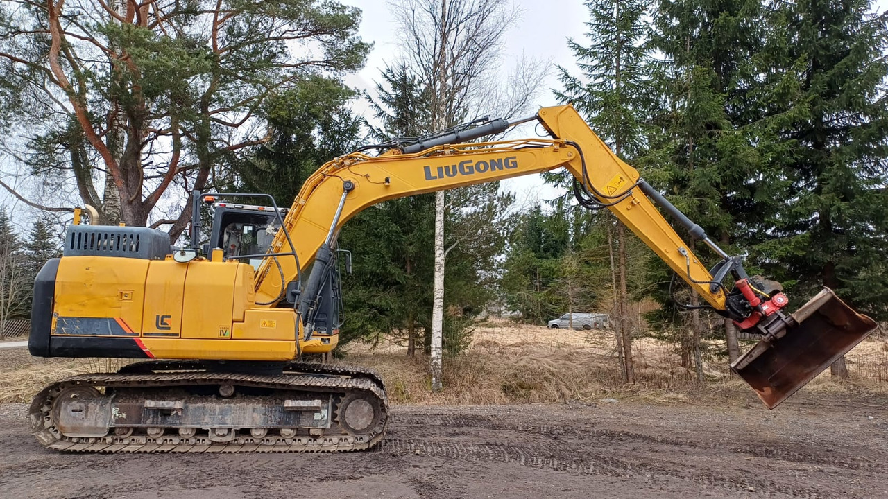 LiuGong CLG915E - Lánctalpas kotró: 5 kép. LiuGong CLG915E - Lánctalpas kotró: 5 kép.