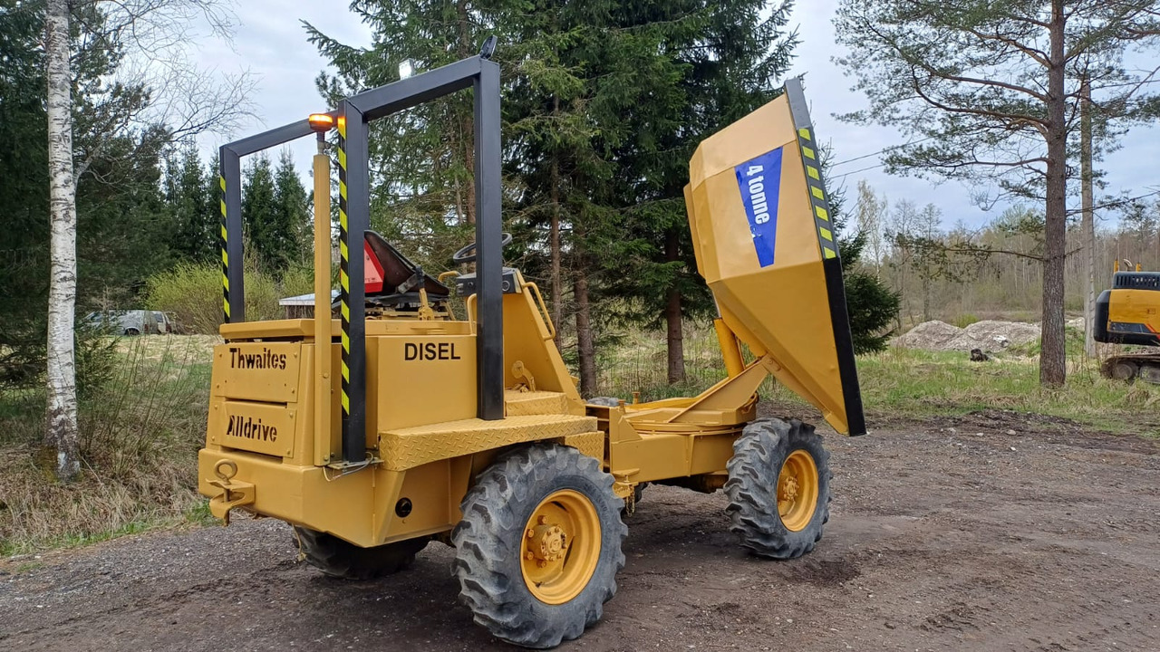 Thwaites Alldrive 4000 - Csuklós dömper: 4 kép. Thwaites Alldrive 4000 - Csuklós dömper: 4 kép.