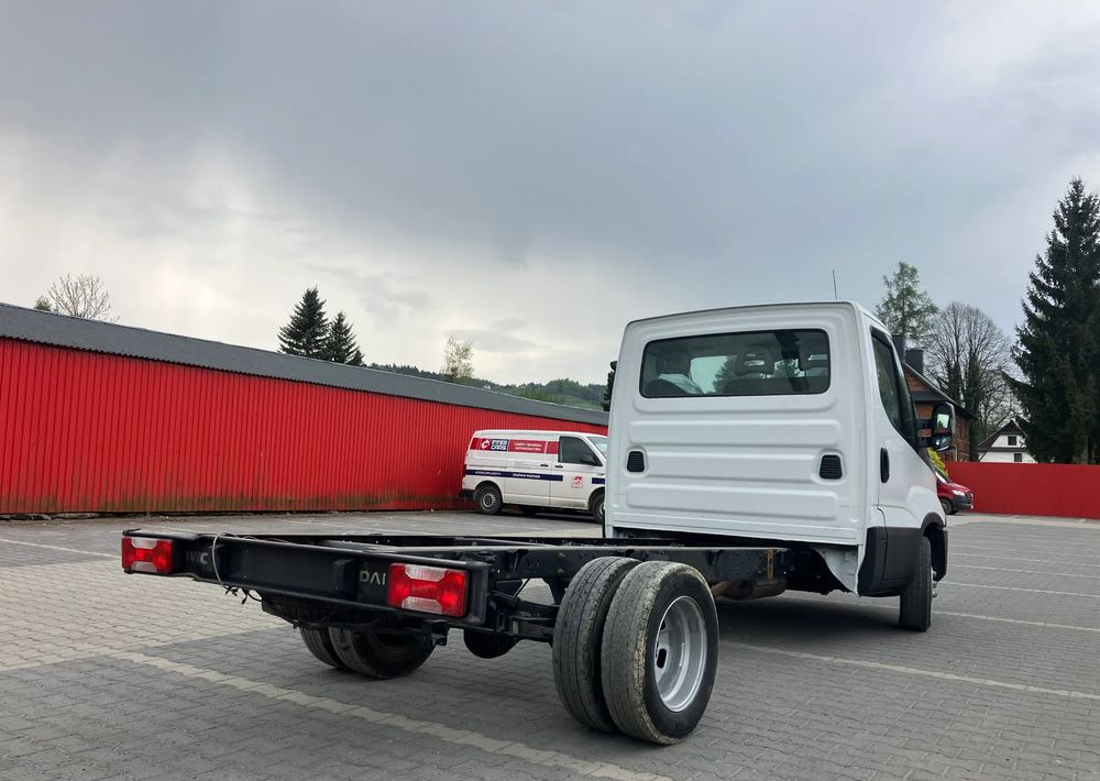 Iveco DAILY 35C13 ramo do zabudowy kiper wywrotka - Alvaz teherautó: 3 kép. Iveco DAILY 35C13 ramo do zabudowy kiper wywrotka - Alvaz teherautó: 3 kép.