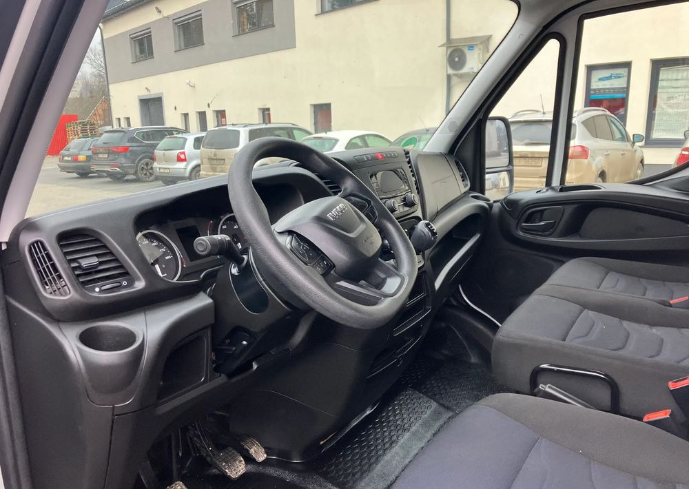 Iveco DAILY 35C16 kontener kurierka winda STAN PERFEKCYJNY - Dobozos kisteherautó: 5 kép. Iveco DAILY 35C16 kontener kurierka winda STAN PERFEKCYJNY - Dobozos kisteherautó: 5 kép.