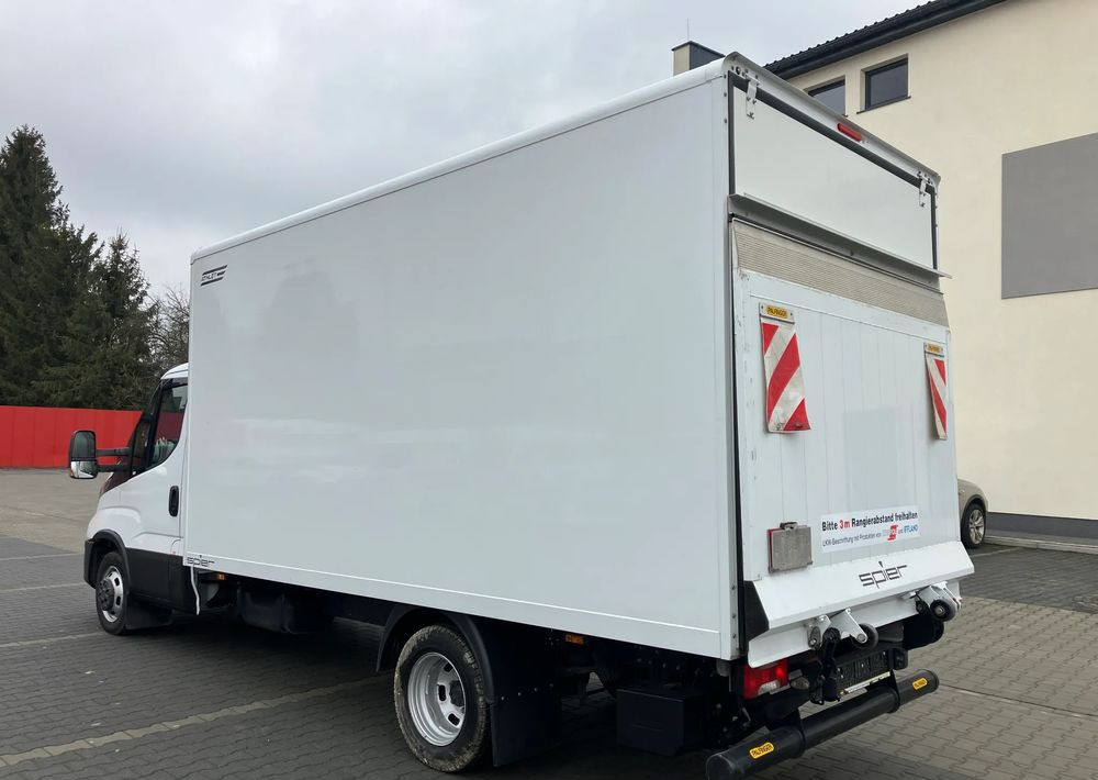 Iveco DAILY 35C16 kontener kurierka winda STAN PERFEKCYJNY - Dobozos kisteherautó: 4 kép. Iveco DAILY 35C16 kontener kurierka winda STAN PERFEKCYJNY - Dobozos kisteherautó: 4 kép.