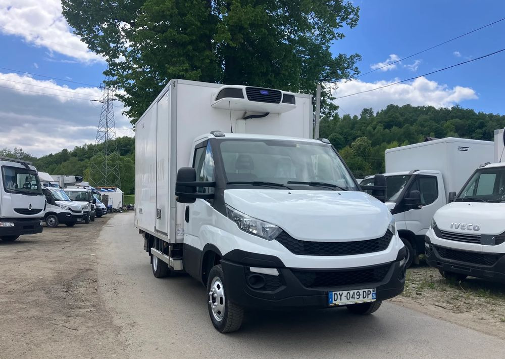 Iveco Daily 35C15 chłodnia 6 palet winda - Hűtős kisteherautó: 2 kép. Iveco Daily 35C15 chłodnia 6 palet winda - Hűtős kisteherautó: 2 kép.