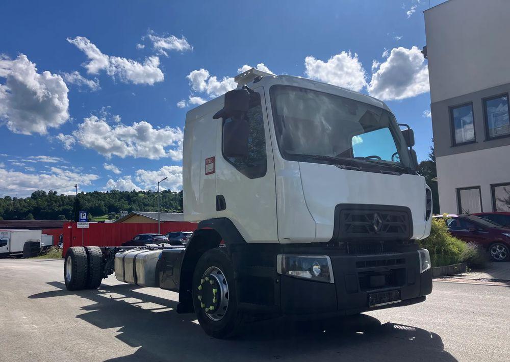 Renault RENAULT Gama D WIDE 19 euro 6 ramo do zabudowy tylko 50 tys km - Alvaz teherautó: 2 kép. Renault RENAULT Gama D WIDE 19 euro 6 ramo do zabudowy tylko 50 tys km - Alvaz teherautó: 2 kép.