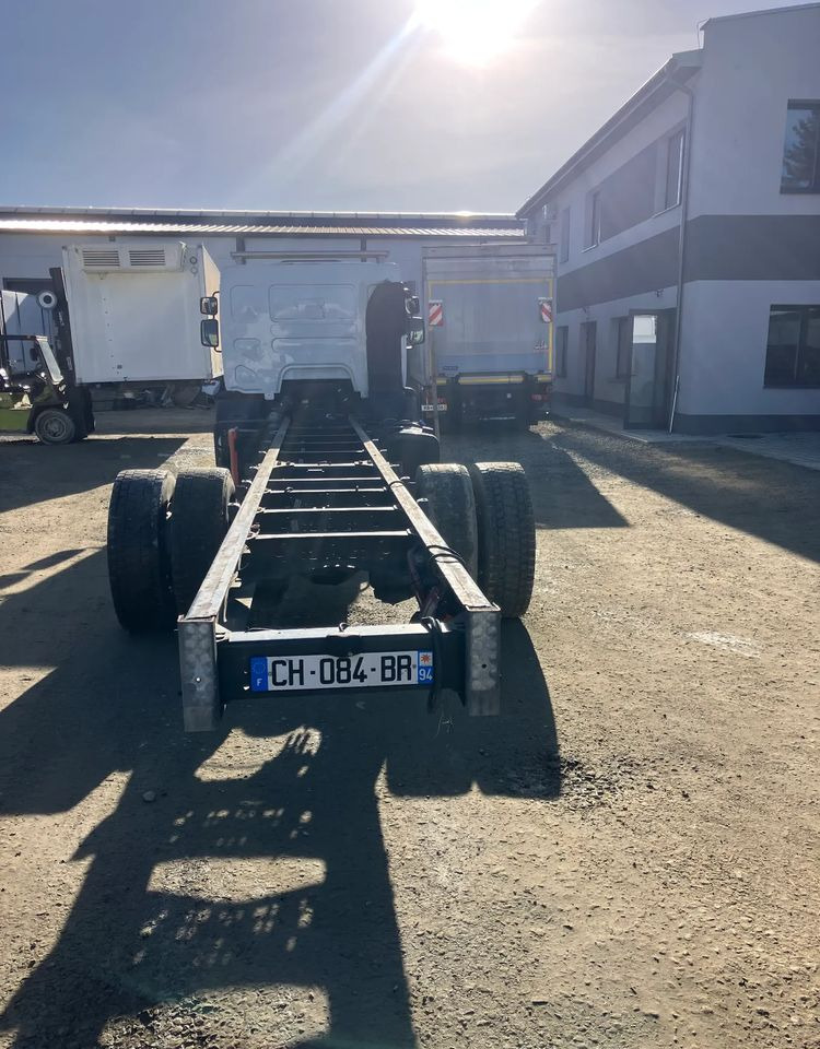 Renault RENAULT Premium 280 ramo do zabudowy - Alvaz teherautó: 4 kép. Renault RENAULT Premium 280 ramo do zabudowy - Alvaz teherautó: 4 kép.