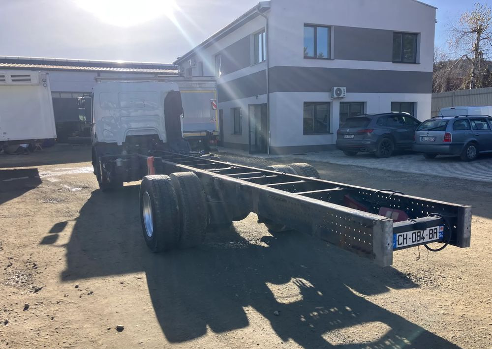 Renault RENAULT Premium 280 ramo do zabudowy - Alvaz teherautó: 3 kép. Renault RENAULT Premium 280 ramo do zabudowy - Alvaz teherautó: 3 kép.