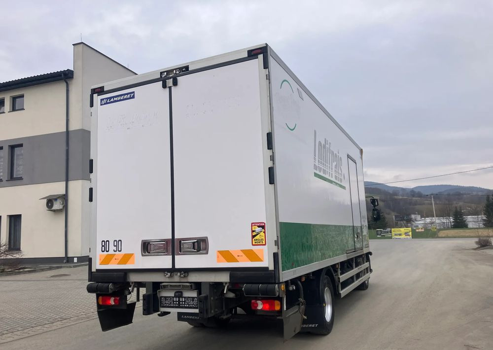 Renault Renault Gama D 250 chłodnia izoterma 16 PALET - Hűtős teherautó: 3 kép. Renault Renault Gama D 250 chłodnia izoterma 16 PALET - Hűtős teherautó: 3 kép.