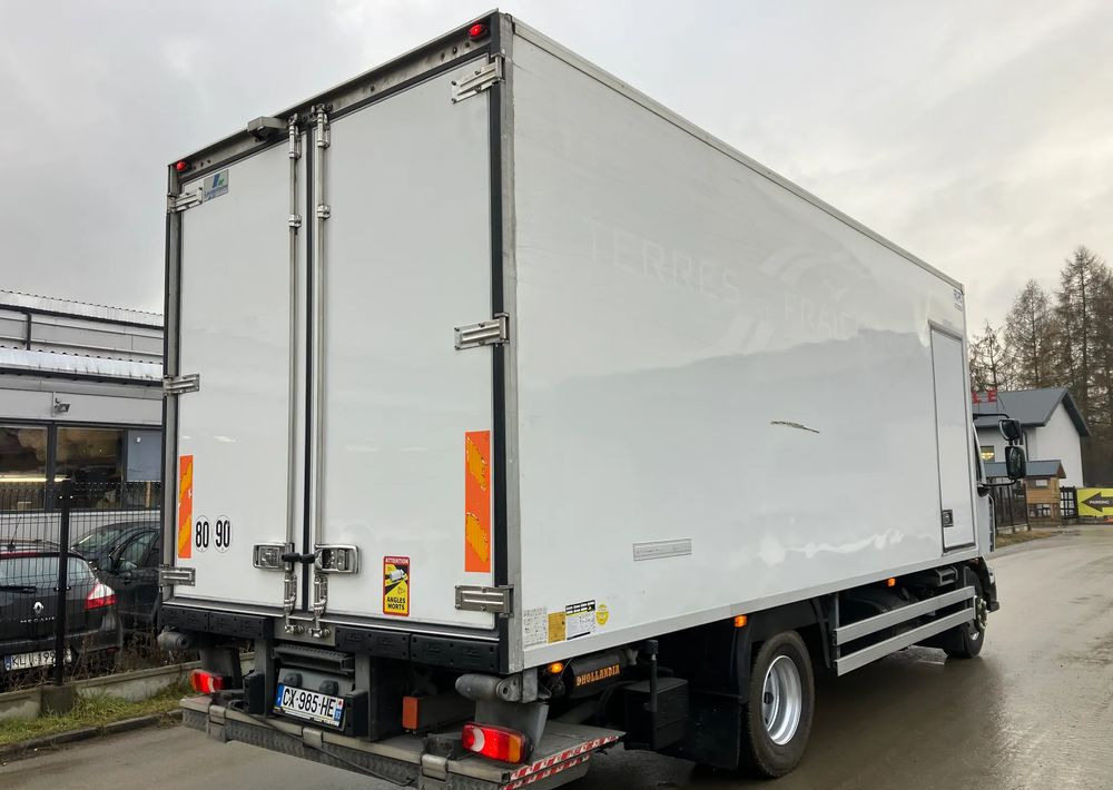 Renault Renault Midlum 220chłodnia izoterma - Hűtős teherautó: 3 kép. Renault Renault Midlum 220chłodnia izoterma - Hűtős teherautó: 3 kép.