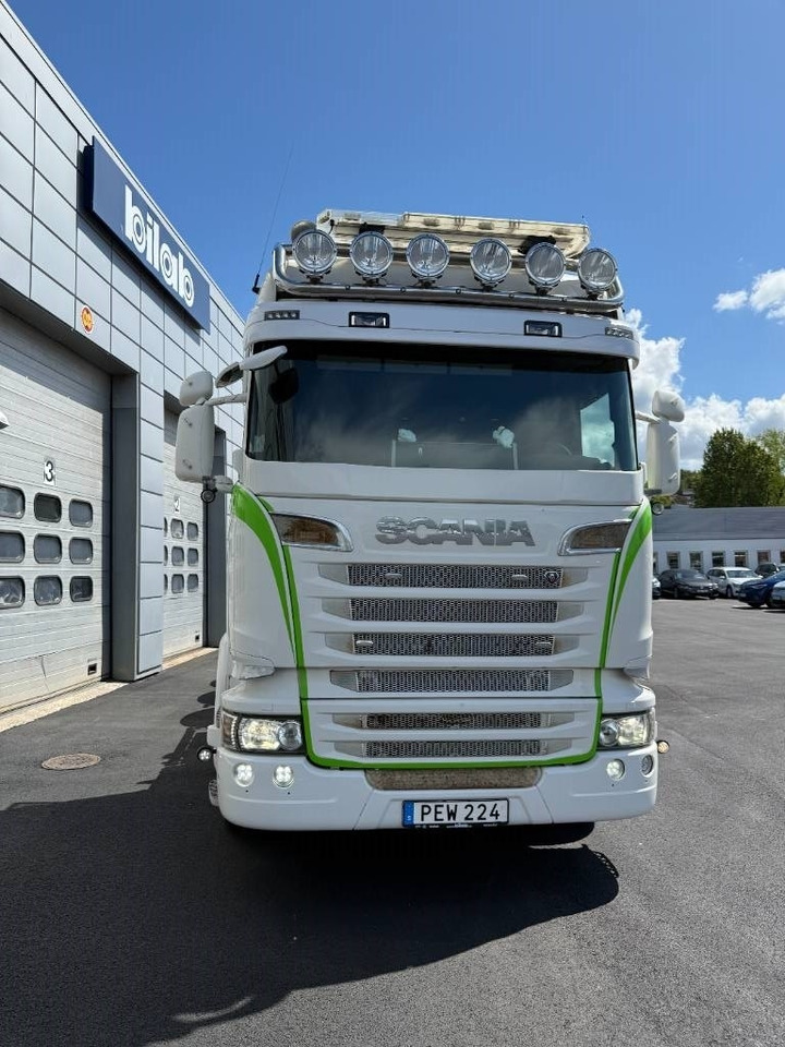Horgos rakodó teherautó Scania R520LB8X4*4HNB: 11 kép.