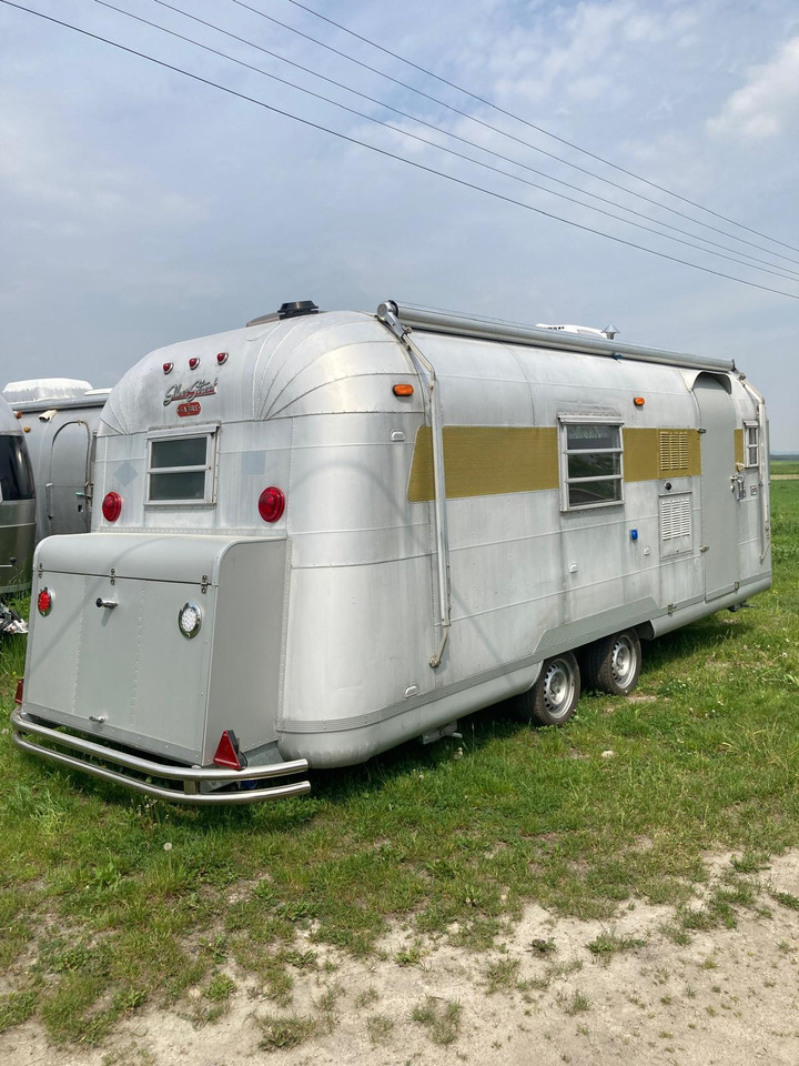 1968 Airstream Silver Streak 1968 Airstream Silver Streak – Fully Rebuilt Vintage Travel Trailer - Lakókocsi: 2 kép. 1968 Airstream Silver Streak 1968 Airstream Silver Streak – Fully Rebuilt Vintage Travel Trailer - Lakókocsi: 2 kép.