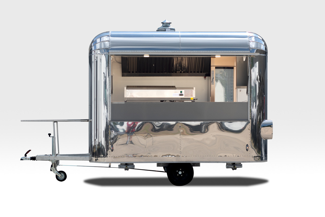 Airstream Style Mirage Mirage - Büfékocsi: 1 kép. Airstream Style Mirage Mirage - Büfékocsi: 1 kép.