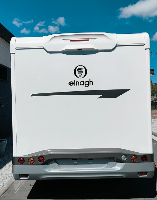 Elnagh Elnagh T-Loft 532 WINTER Alarm Solar Camera Air Conditioning Truma Diesel E Awning Remis Retrofitted - Kempingautó: 5 kép. Elnagh Elnagh T-Loft 532 WINTER Alarm Solar Camera Air Conditioning Truma Diesel E Awning Remis Retrofitted - Kempingautó: 5 kép.