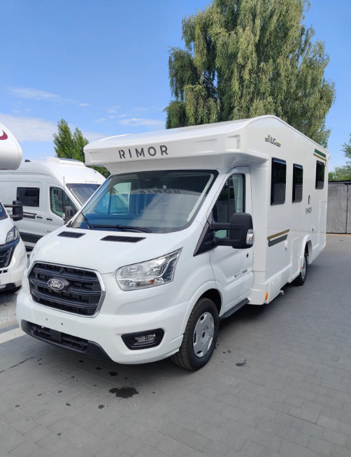 RIMOR Rimor KILIG 95 Plus NEW Retrofitted 5 Passenger Winter Camera Navigation - Kempingautó: 2 kép. RIMOR Rimor KILIG 95 Plus NEW Retrofitted 5 Passenger Winter Camera Navigation - Kempingautó: 2 kép.