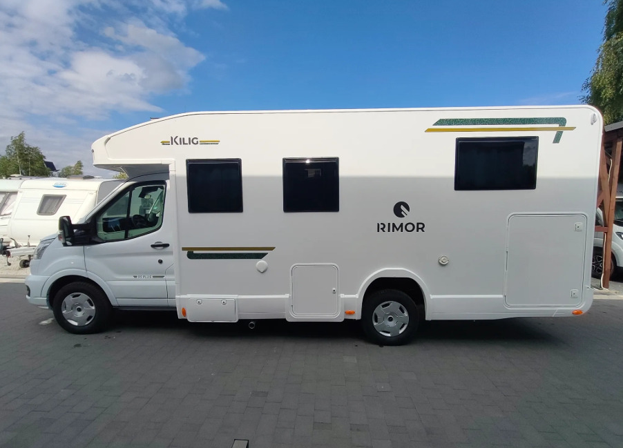 RIMOR Rimor KILIG 95 Plus NEW Retrofitted 5 Passenger Winter Camera Navigation - Kempingautó: 3 kép. RIMOR Rimor KILIG 95 Plus NEW Retrofitted 5 Passenger Winter Camera Navigation - Kempingautó: 3 kép.