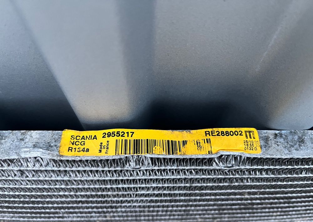 Chłodnica klimatyzacji Scania R S Super NGS skraplacz - Hűtőrendszer - Teherautó: 3 kép. Chłodnica klimatyzacji Scania R S Super NGS skraplacz - Hűtőrendszer - Teherautó: 3 kép.