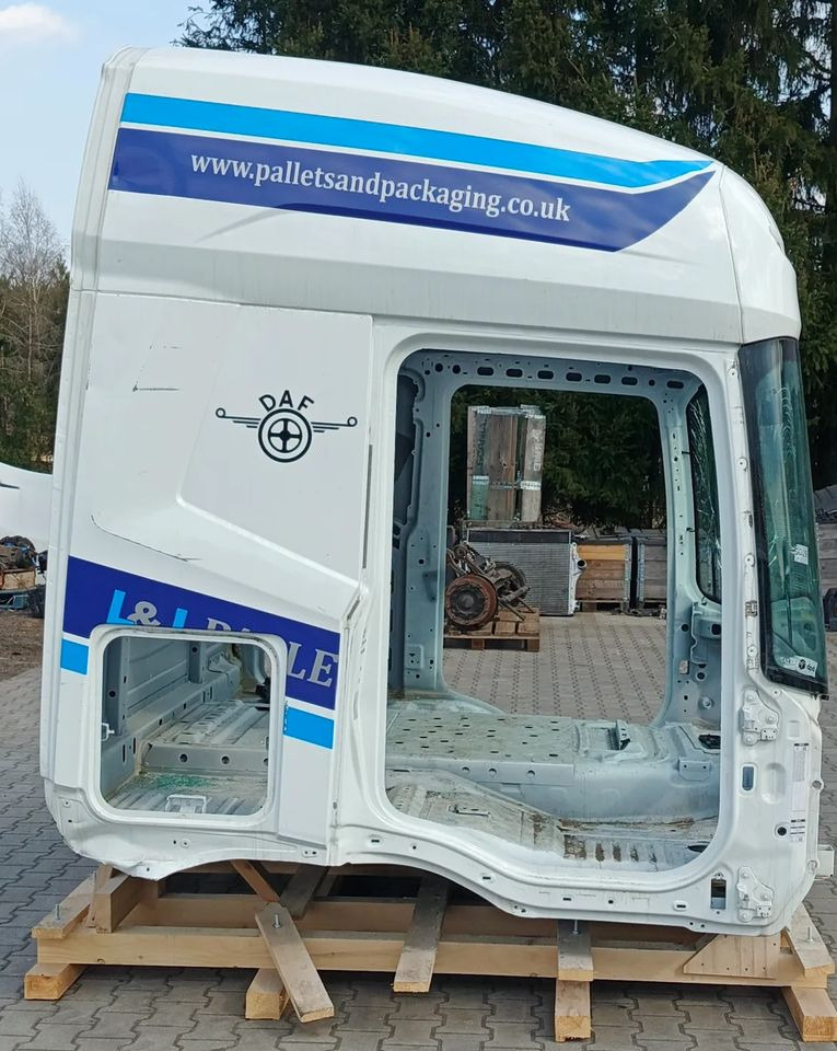 KABINA DAF XF XG NOWY MODEL 2023R - Karosszéria és külső: 3 kép. KABINA DAF XF XG NOWY MODEL 2023R - Karosszéria és külső: 3 kép.
