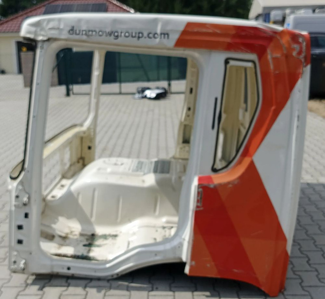 KABINA SCANIA P NGT - Fülke - Teherautó: 3 kép. KABINA SCANIA P NGT - Fülke - Teherautó: 3 kép.