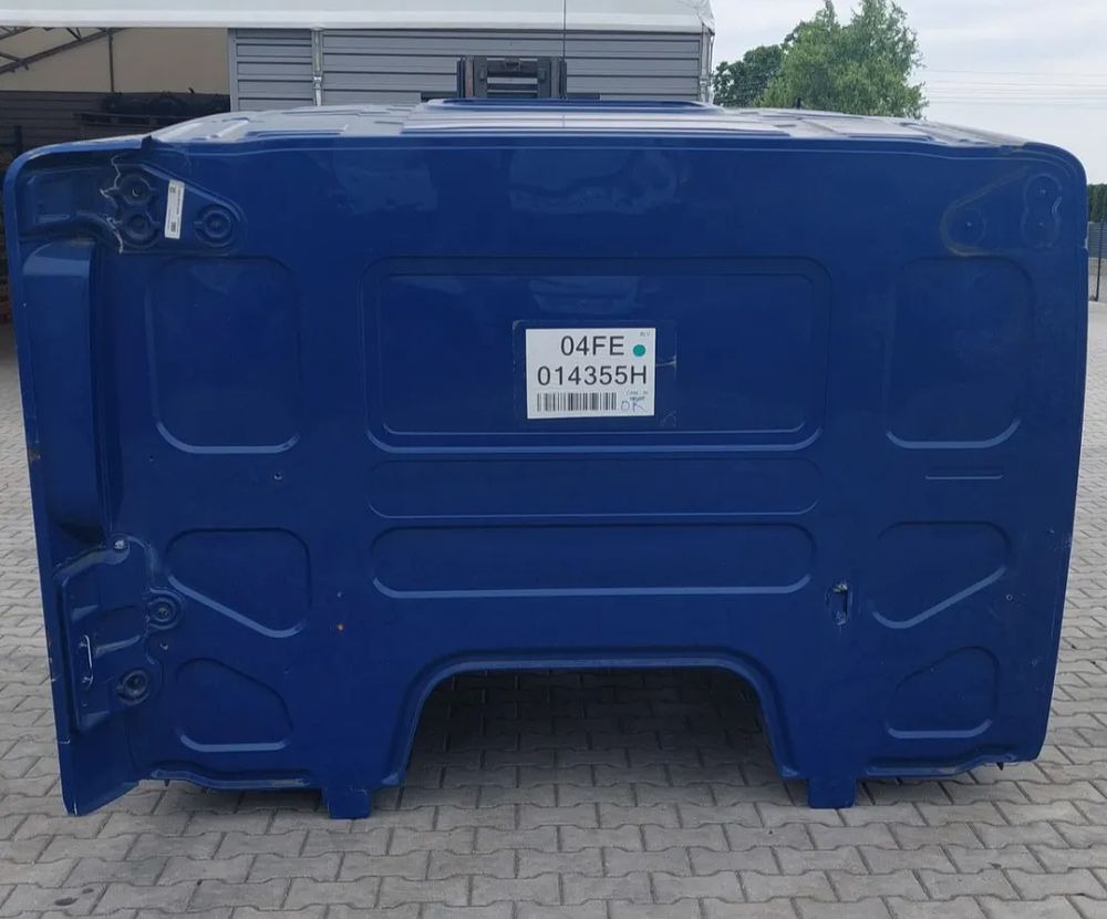 KABINA VOLVO FL 2022R - Fülke - Teherautó: 2 kép. KABINA VOLVO FL 2022R - Fülke - Teherautó: 2 kép.