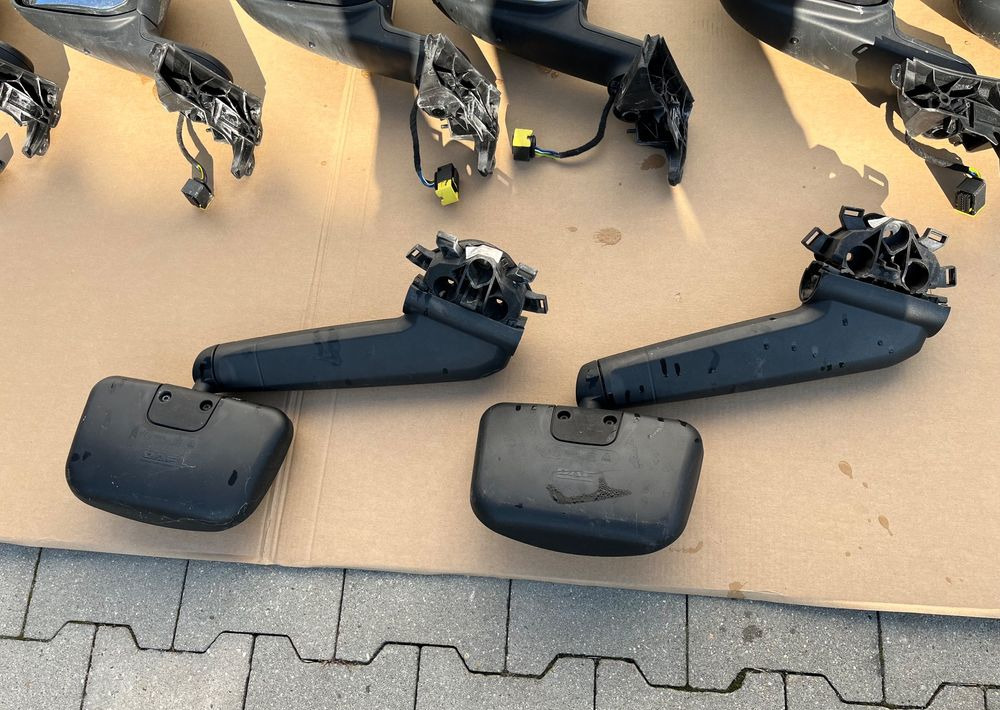 Lustro przednie DAF XG XF nowy model lusterko czołowe - Visszapillantó tükör - Teherautó: 2 kép. Lustro przednie DAF XG XF nowy model lusterko czołowe - Visszapillantó tükör - Teherautó: 2 kép.