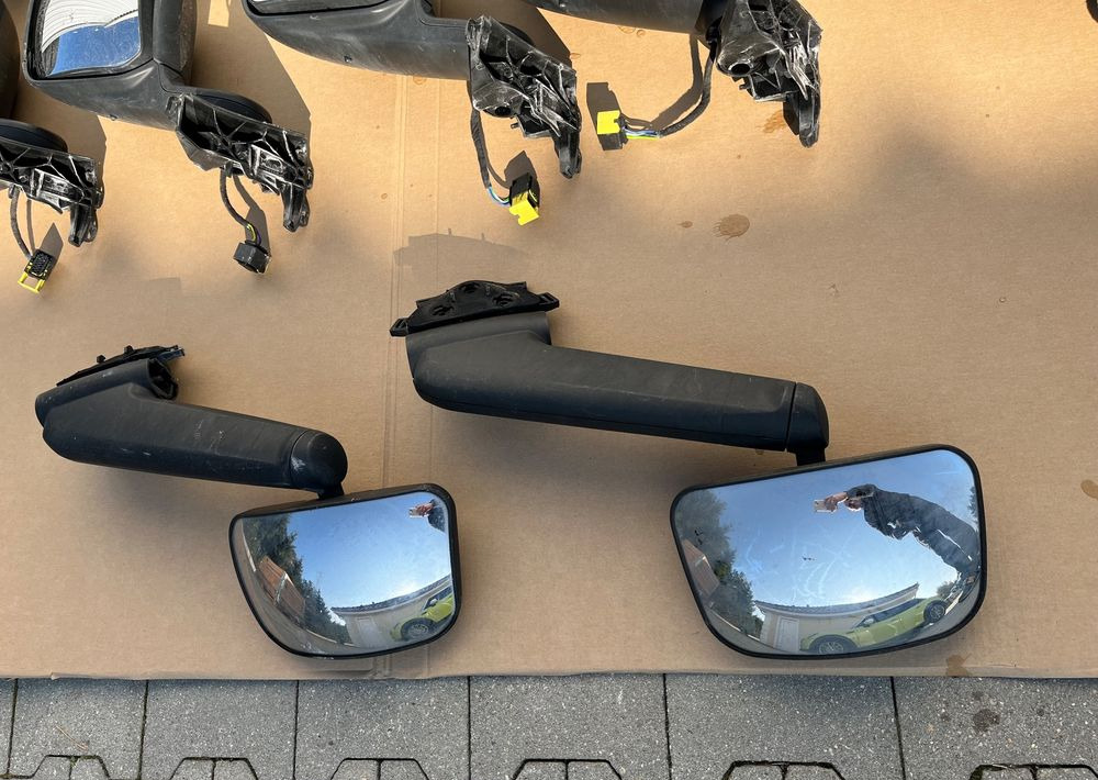 Lustro przednie DAF XG XF nowy model lusterko czołowe - Visszapillantó tükör - Teherautó: 1 kép. Lustro przednie DAF XG XF nowy model lusterko czołowe - Visszapillantó tükör - Teherautó: 1 kép.