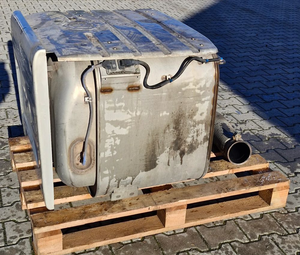 MAN TG3 TGX TGS KATALIZATOR TŁUMIK 81.151036182 81.151030164 - Katalizátor: 4 kép. MAN TG3 TGX TGS KATALIZATOR TŁUMIK 81.151036182 81.151030164 - Katalizátor: 4 kép.