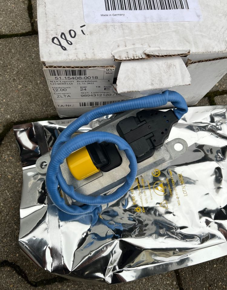 NOWY czujnik NOX MAN TGX TGS euro 6 sensor - Kipufogórendszer - Teherautó: 3 kép. NOWY czujnik NOX MAN TGX TGS euro 6 sensor - Kipufogórendszer - Teherautó: 3 kép.